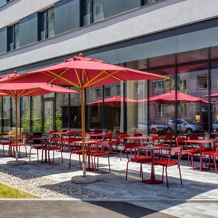 Intercityhotel 4*