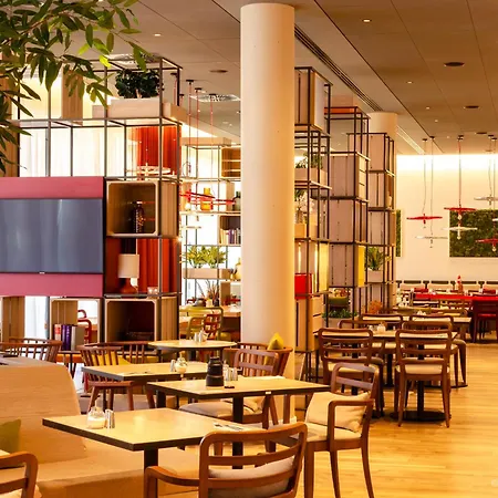 Intercityhotel فندق