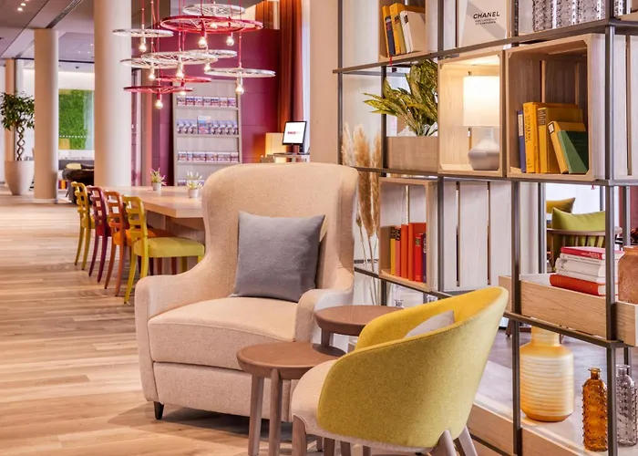 Intercityhotel فندق 4*