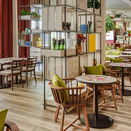 Intercityhotel Hotel 4*