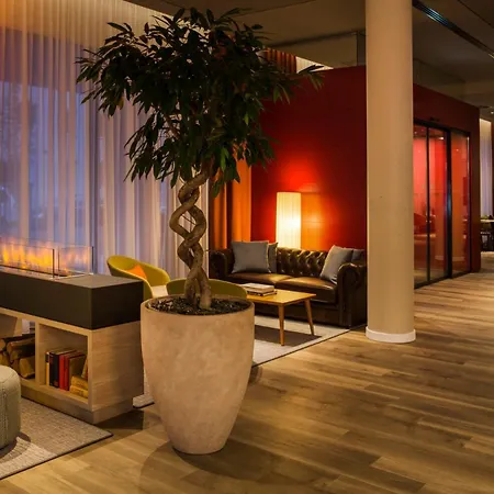 Intercityhotel 4*