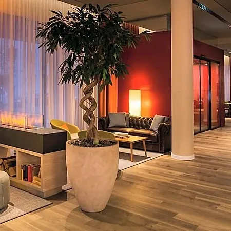 Intercityhotel Отель 4*