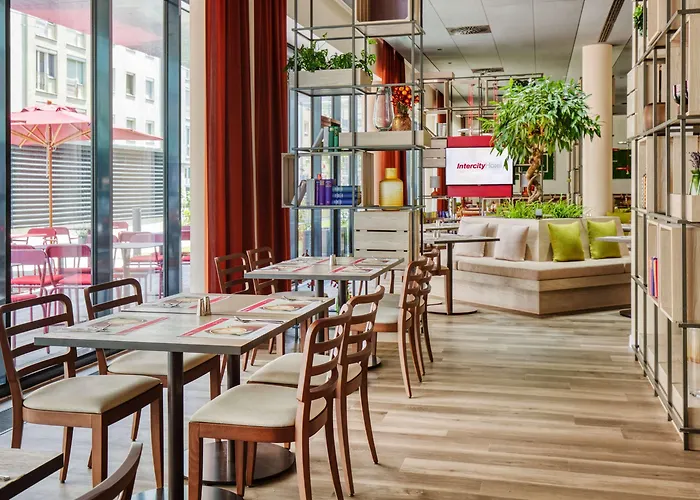 Hotel Intercityhotel 4*